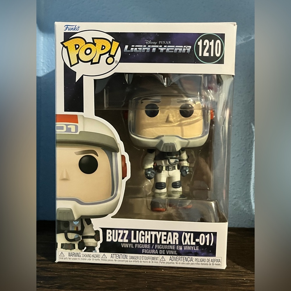Funko Pop Disney Pixar Lightyear #1210 Buzz Lightyear XL01 Vinyl Figure NEW
